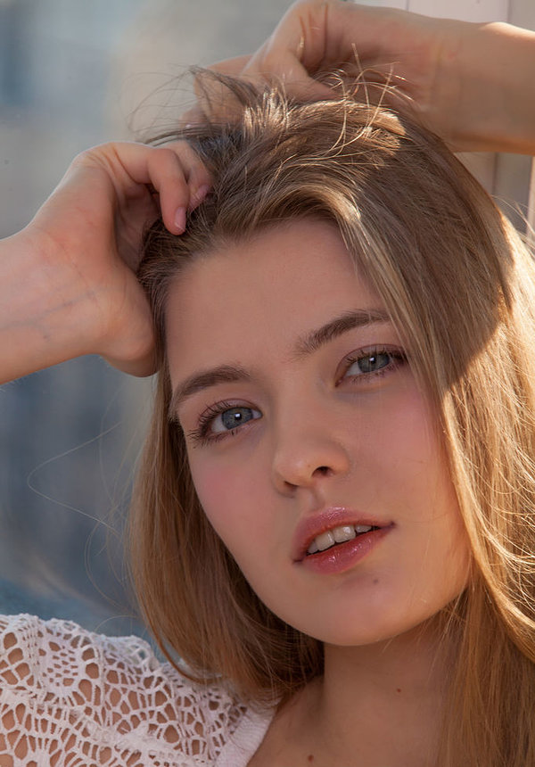 Алёна, 19 лет, 1 размер груди