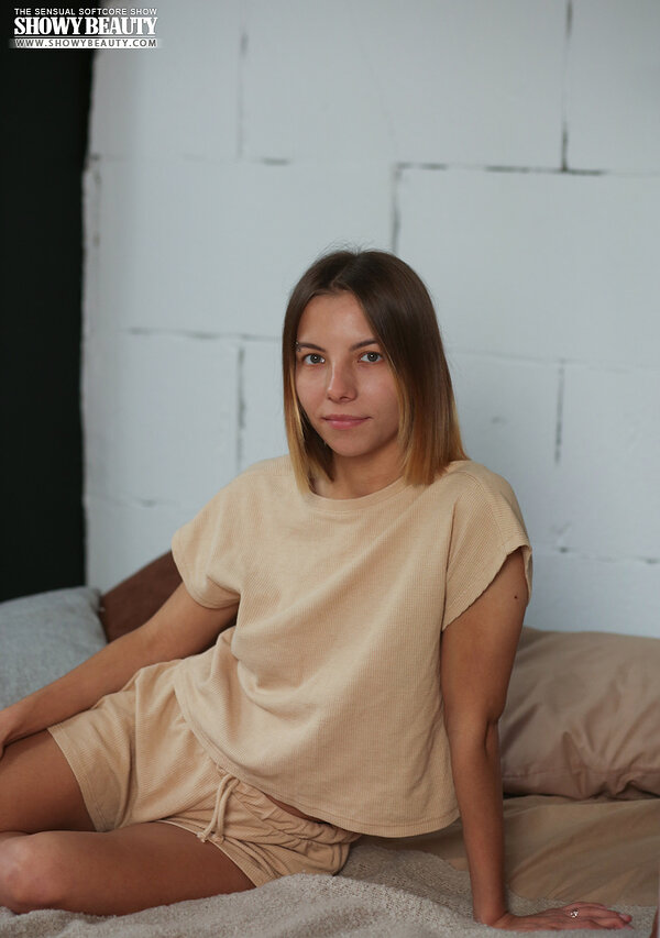 Аленка, 22 года, 1 размер груди